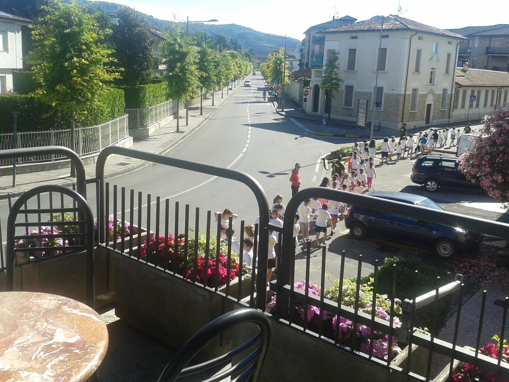 Hotel Moderno Grumello del Monte Eksteriør billede