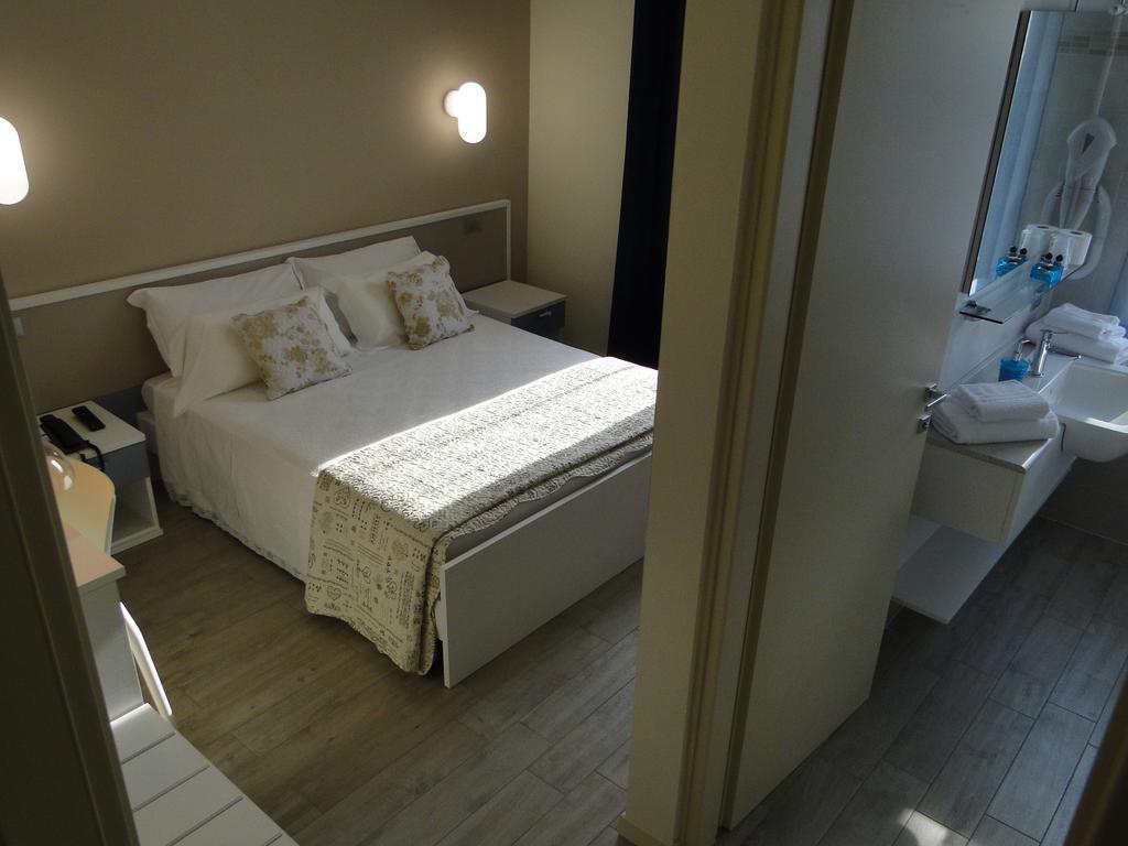 Hotel Moderno Grumello del Monte Værelse billede
