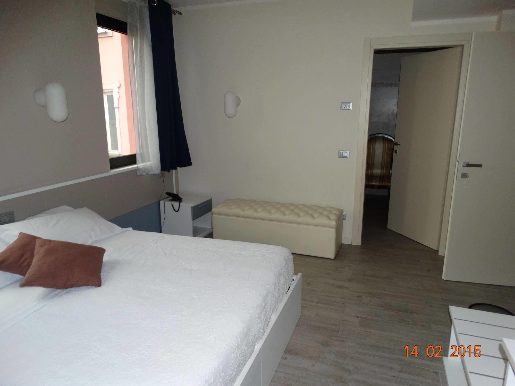 Hotel Moderno Grumello del Monte Eksteriør billede